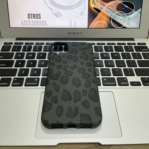 Animal Print Case Verde iPhone 11