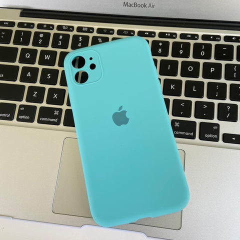 Silicone Case Menta iPhone 11 Pro Max (Cerrado Camara)